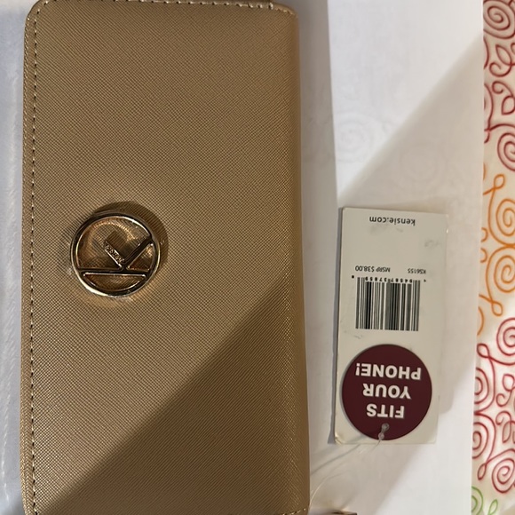 Kensie Leather Wristlet/Coin Purse-NWT - Picture 6 of 6